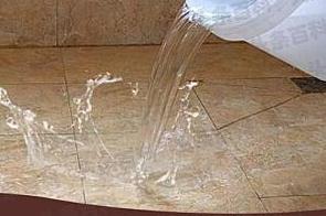 高青漏水维修 免砸砖防水材料该如何施工